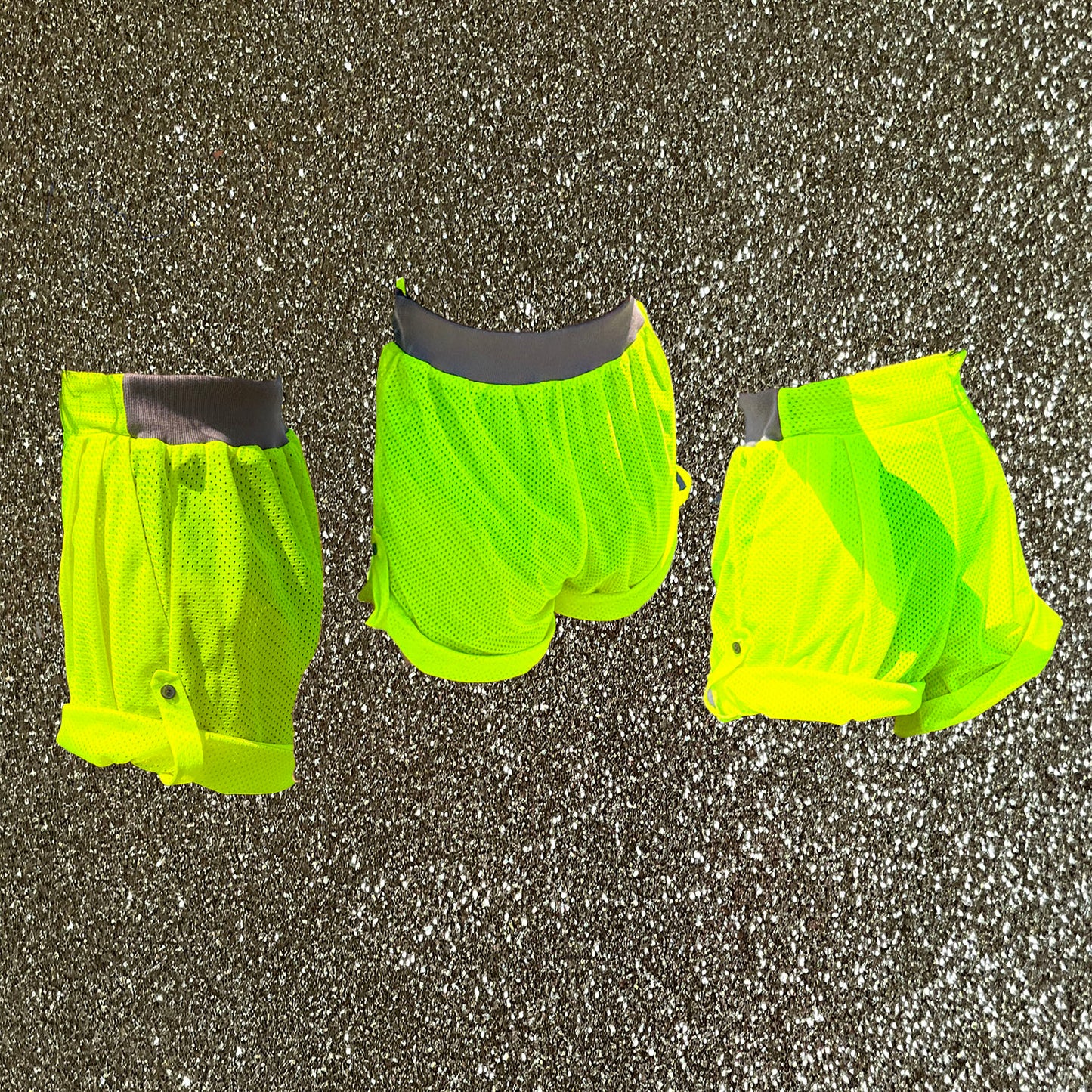 Adjustable length pull on shorts.